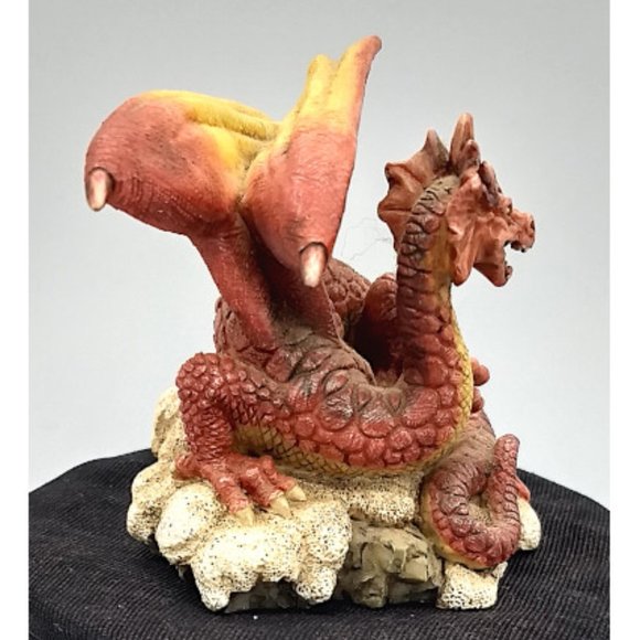 🍀🍀 Red Winged Dragon - Summit Collection 🍀🍀 - Picture 4 of 4